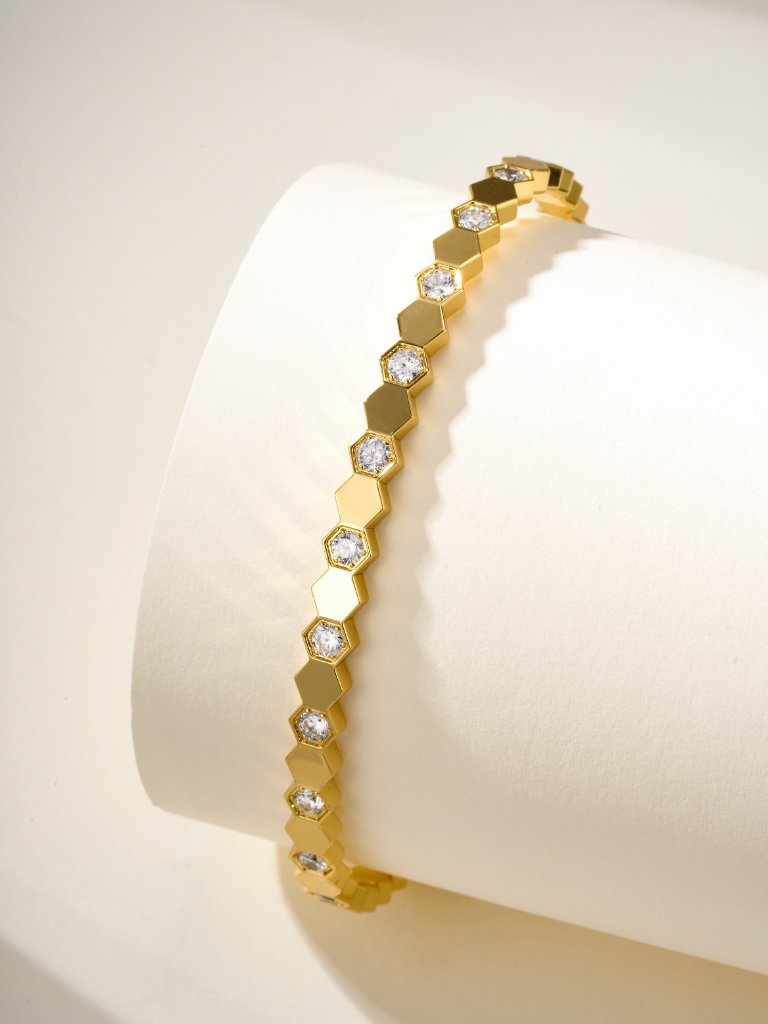Chaumet Honeycomb Diamond Bracelet Size 17 321$